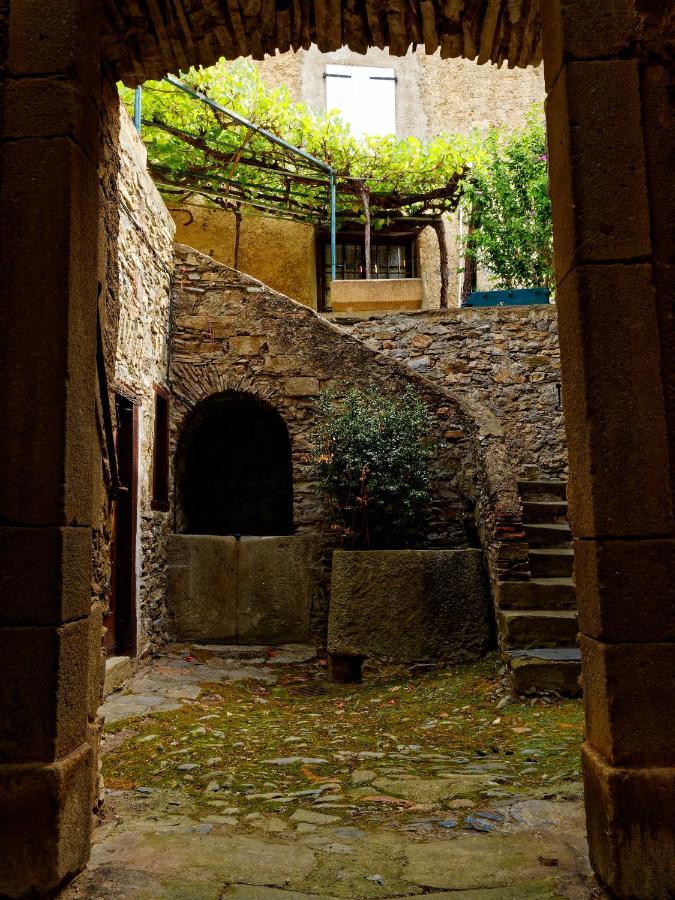 Les Ilhes La Maison Du Voyageur المظهر الخارجي الصورة